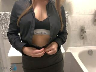 Assistant undress shortly thereafter work provocative duş business-bitch