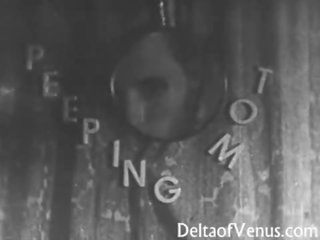 Ročník x jmenovitý klip 1950s - voyér souložit - peeping tom